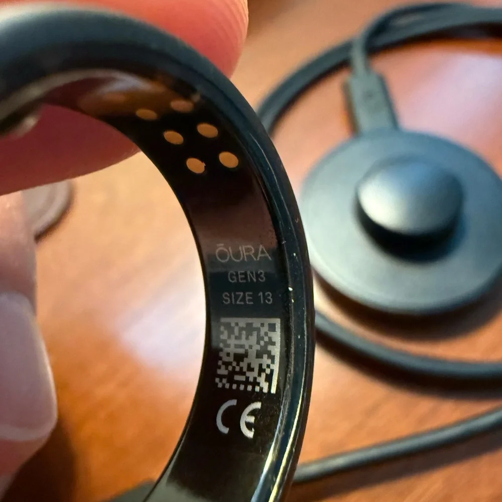 Oura Black Ring with Charging Cable Size 13